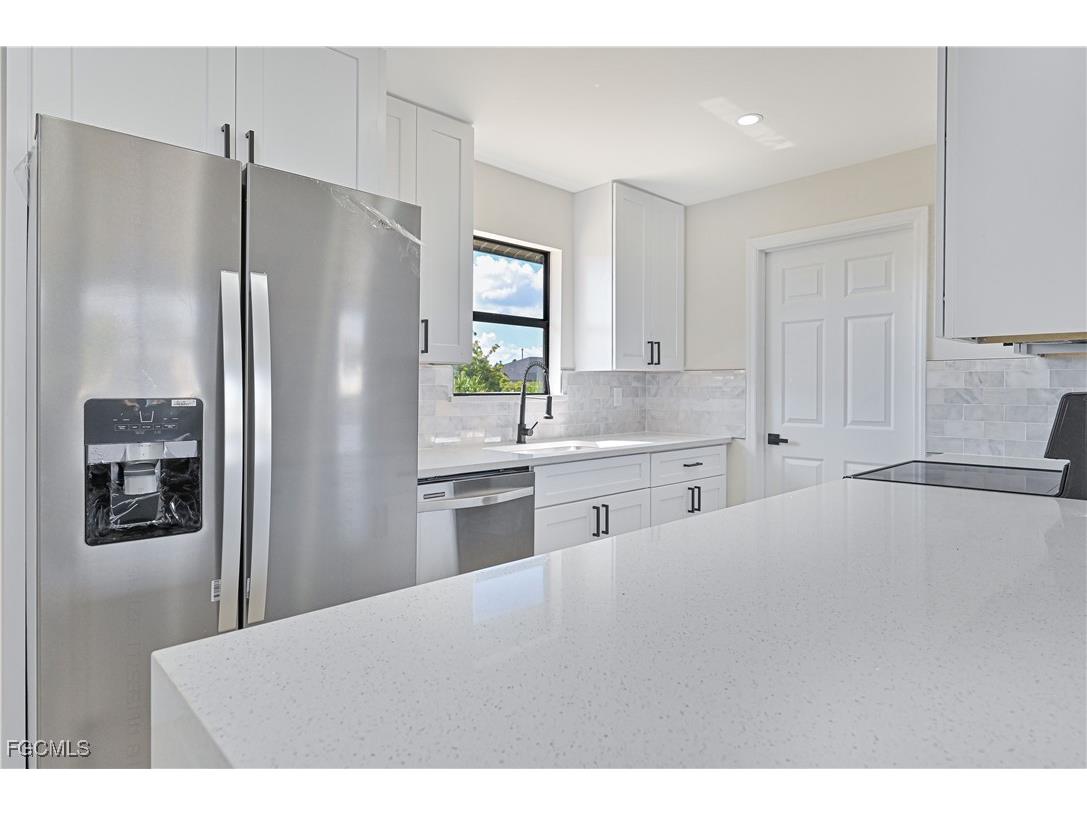 3301 38th Street SW Lehigh Acres FL 33976 2025021548 image10