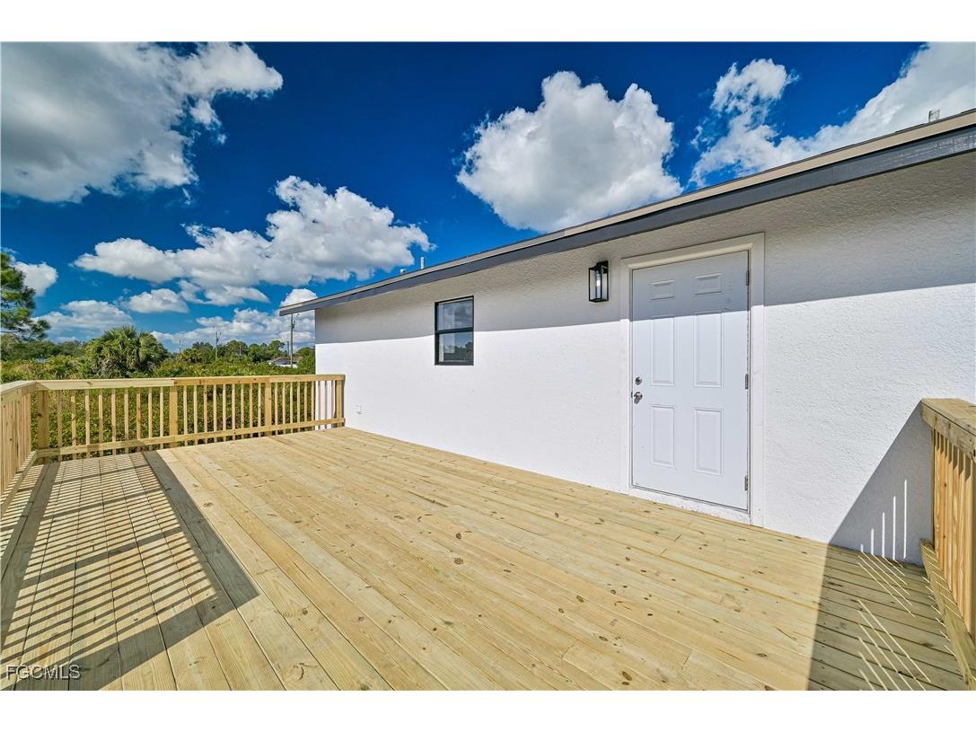 3301 38th Street SW Lehigh Acres FL 33976 2025021548 image25