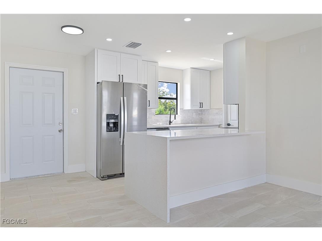 3301 38th Street SW Lehigh Acres FL 33976 2025021548 image9