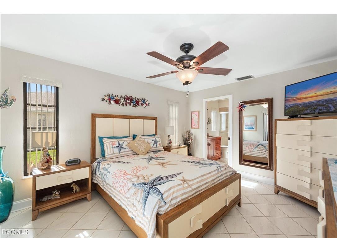 3301 SE 6th Avenue Cape Coral FL 33904 2025025064 image11