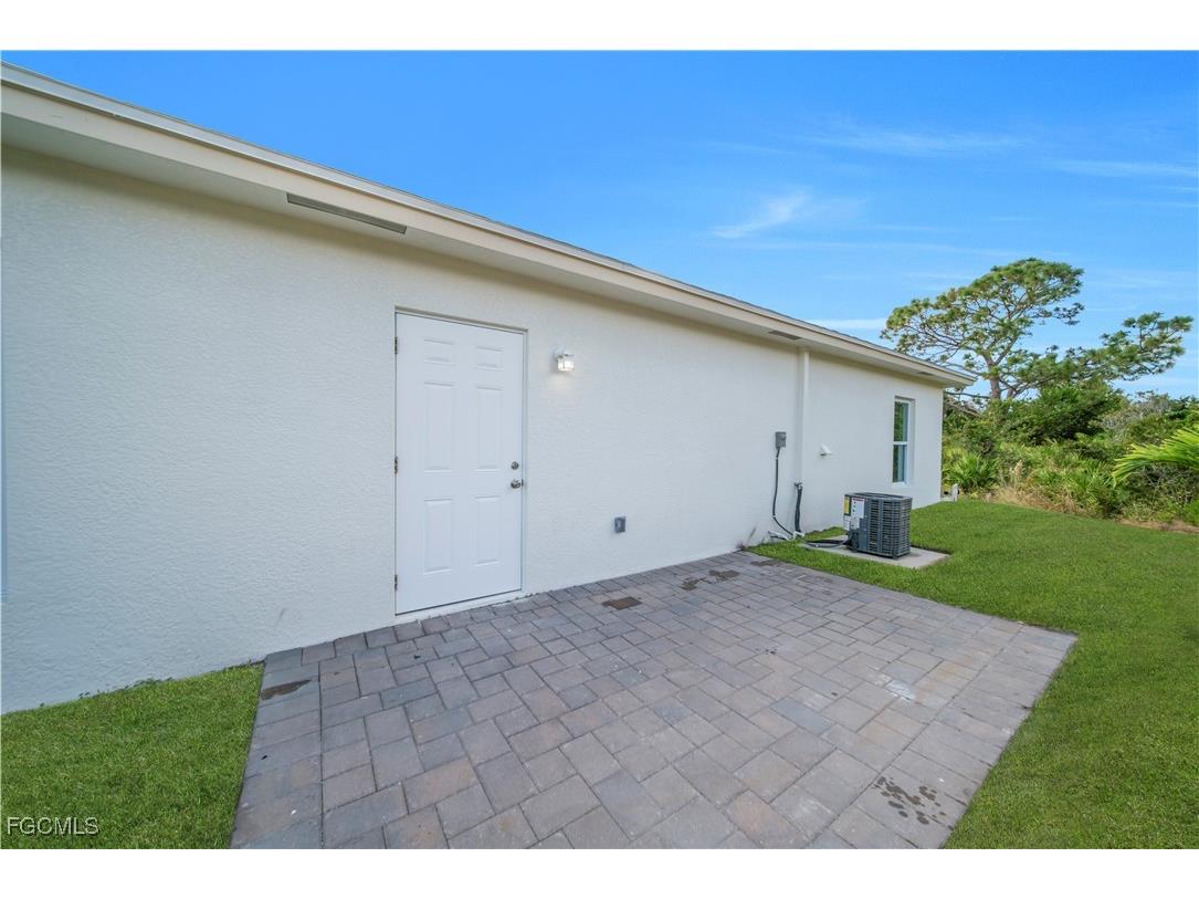 3302 39th Street W Lehigh Acres FL 33971 2025014110 image22