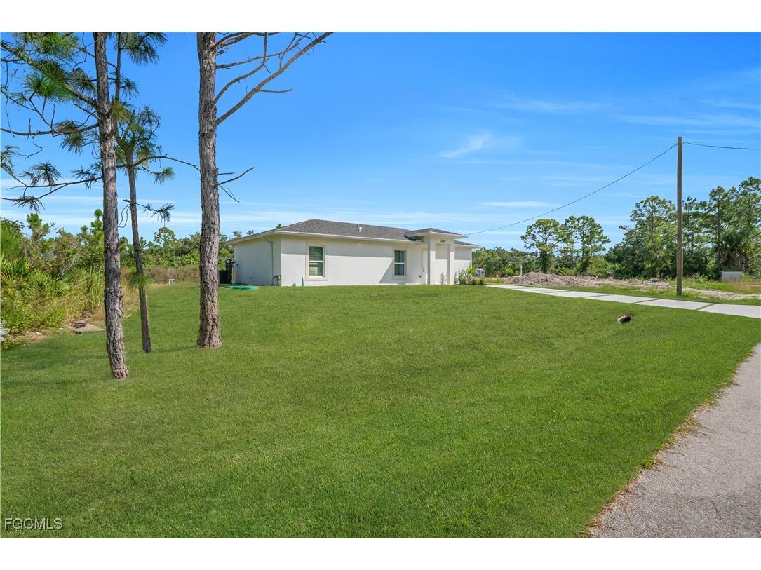 3302 39th Street W Lehigh Acres FL 33971 2025014110 image3