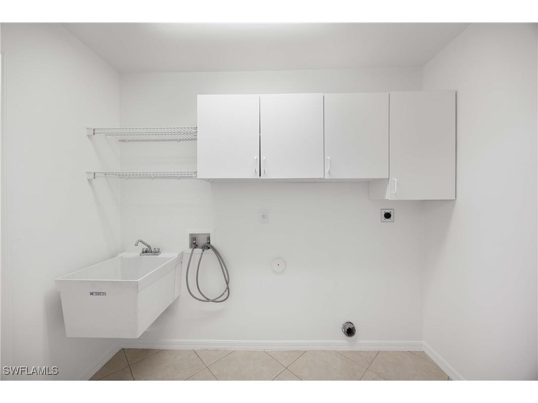 3302 Arlette Drive Naples FL 34109 225074386 image20