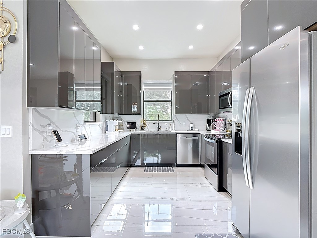 3302 E 3rd Street Lehigh Acres FL 33936 2025013598 image9