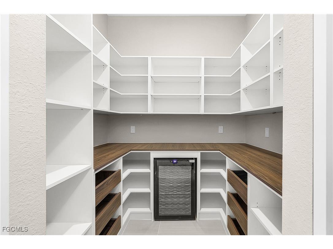 3302 NW 2nd Terrace Cape Coral FL 33993 2025023913 image5