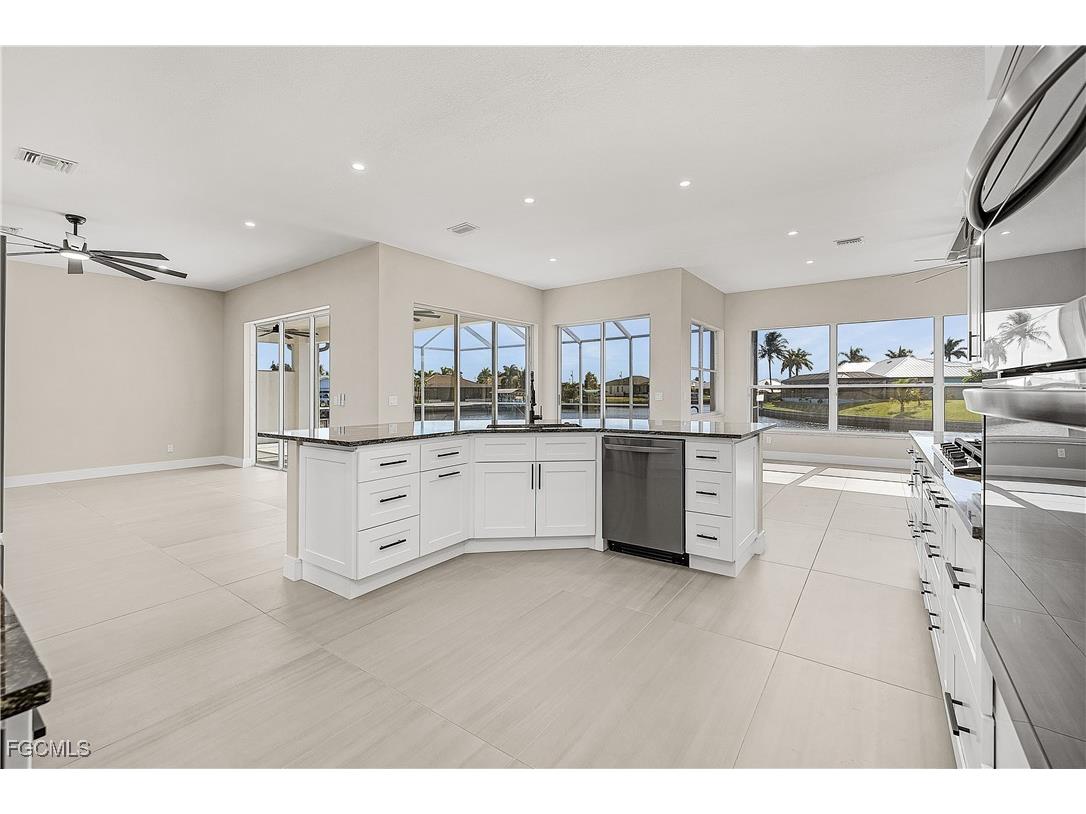 3302 NW 2nd Terrace Cape Coral FL 33993 2025023913 image9