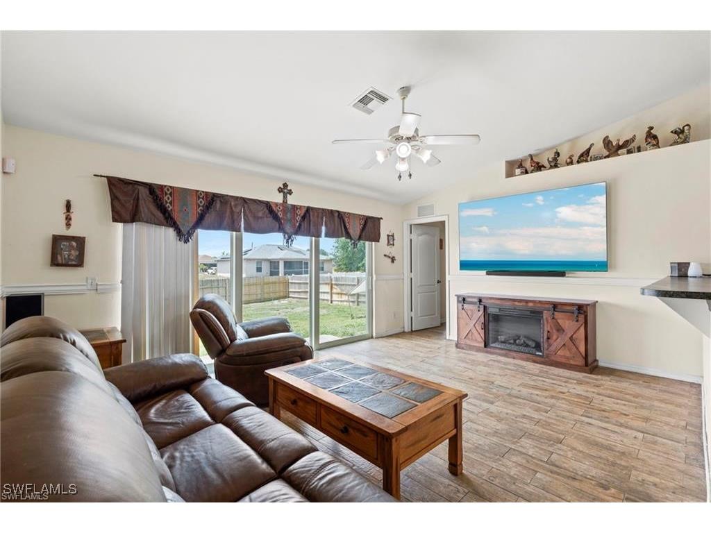 3303 32nd Street SW Lehigh Acres FL 33976 225078995 image3