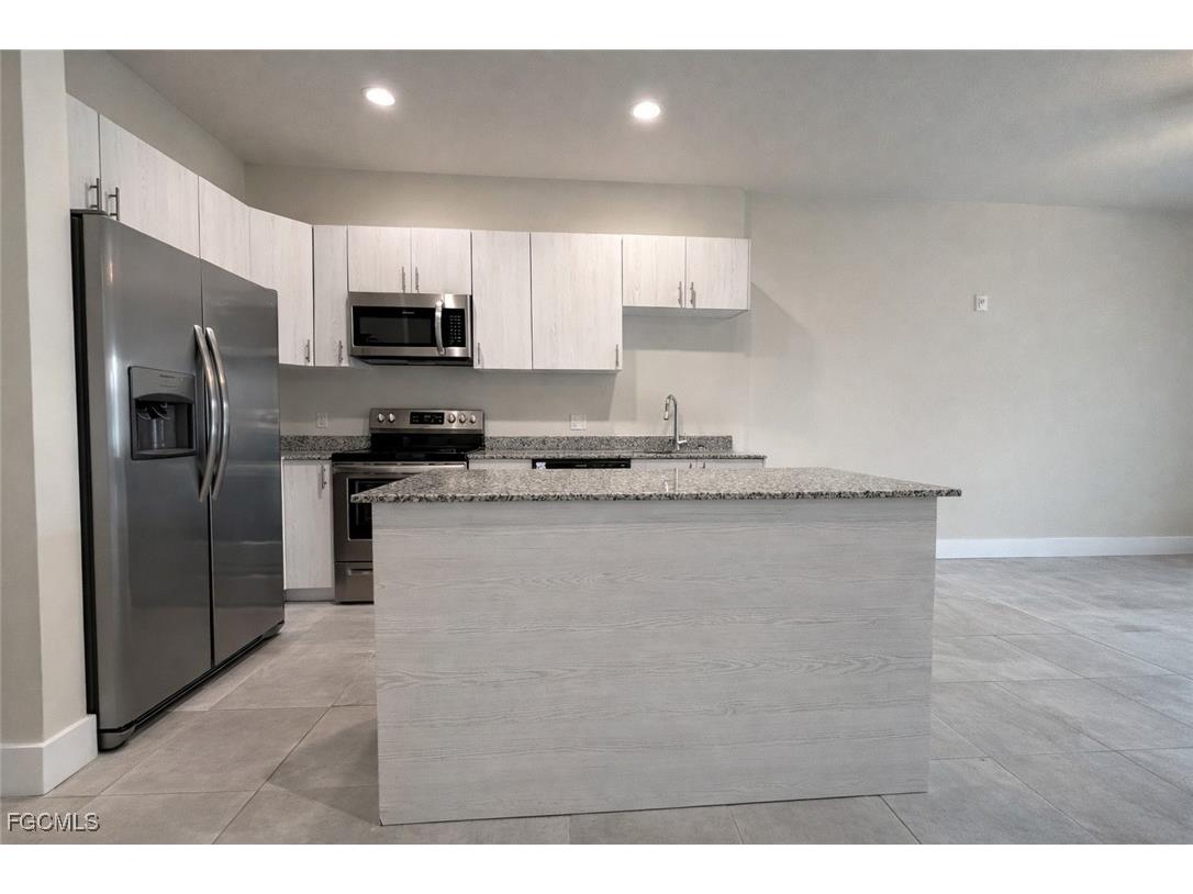 3313 SW 8th Place #206 Cape Coral FL 33914 2026003226 image4