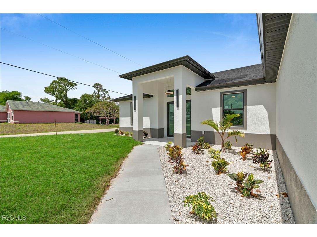 3304 15th Street W Lehigh Acres FL 33971 2025012271 image4