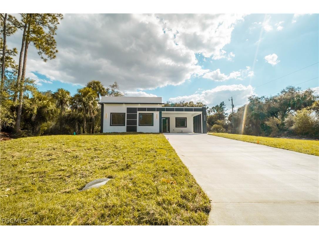 3304 E 15th Street Lehigh Acres FL 33972 2026009529 image2