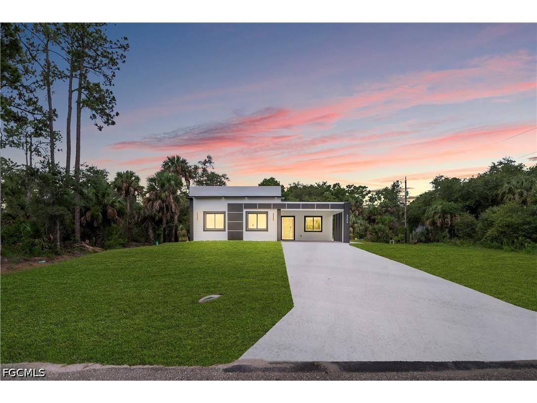 3304 E 15th Street Lehigh Acres FL 33972 2026024403 image1
