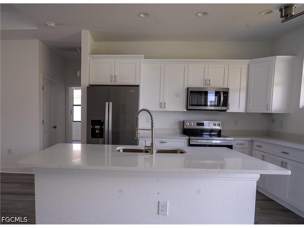 3304 Glencove Street Punta Gorda FL 33980 2026020582 image6