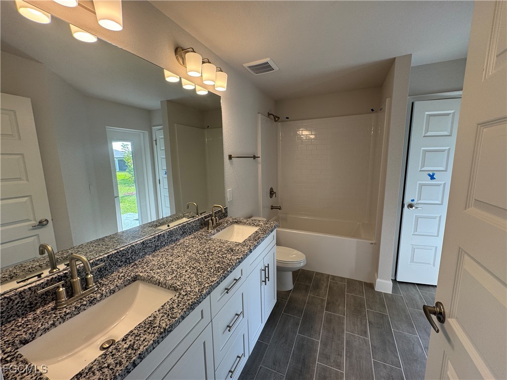 3304 NW 6th Terrace Cape Coral FL 33993 2025022137 image15