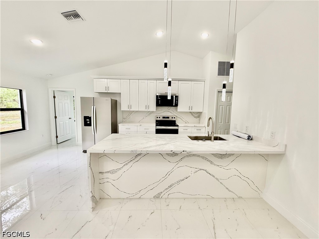 3305 39th Street W Lehigh Acres FL 33971 2026016475 image7