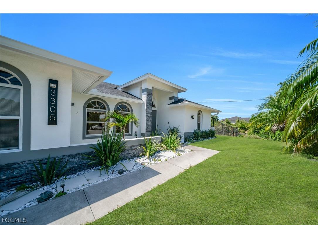 3305 5th Street SW Lehigh Acres FL 33976 2026009002 image2