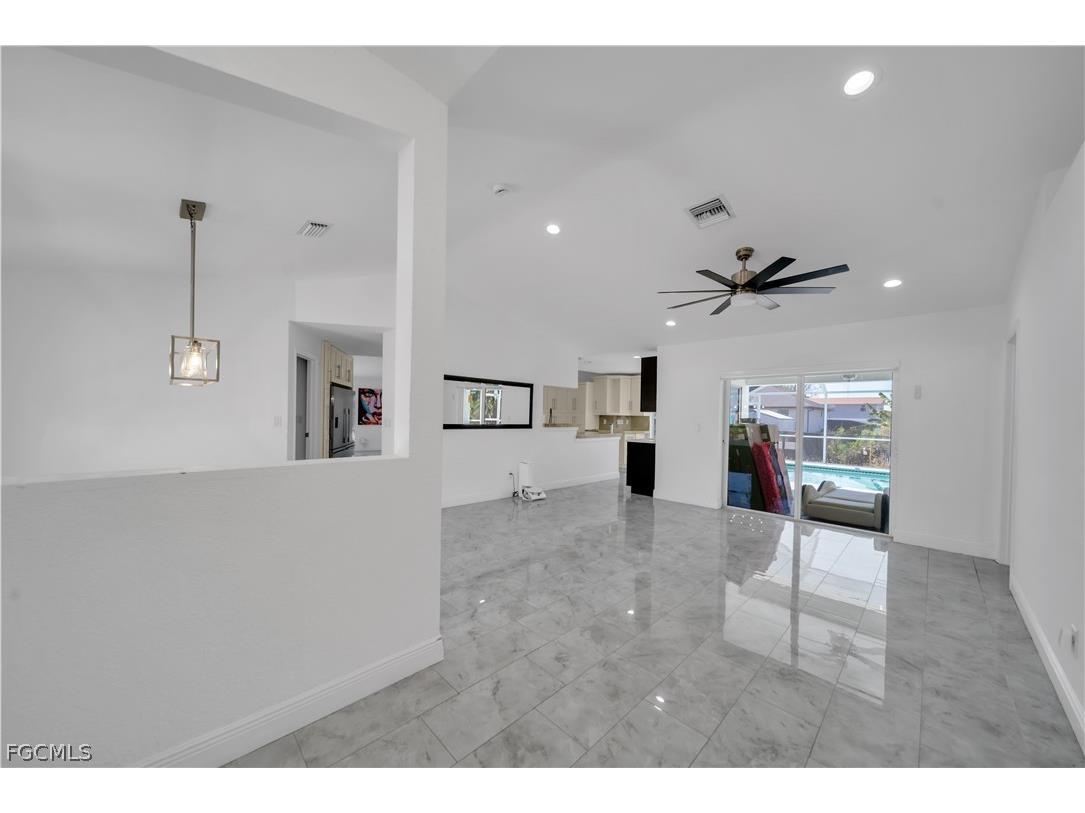 3305 5th Street SW Lehigh Acres FL 33976 2026009002 image3