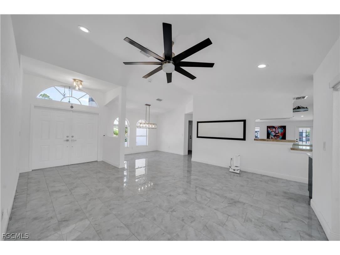 3305 5th Street SW Lehigh Acres FL 33976 2026009002 image4
