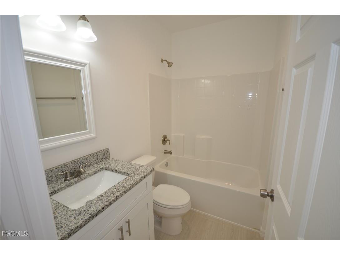 3305 Bassie Court Fort Myers FL 33916 2025017354 image15