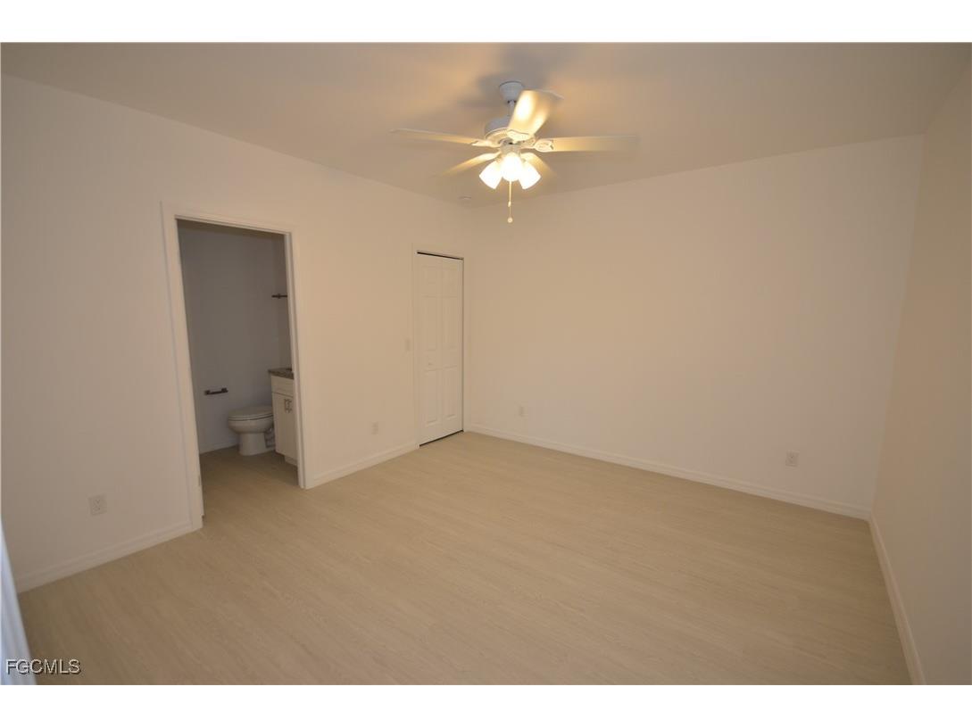 3305 Bassie Court Fort Myers FL 33916 2025017354 image18