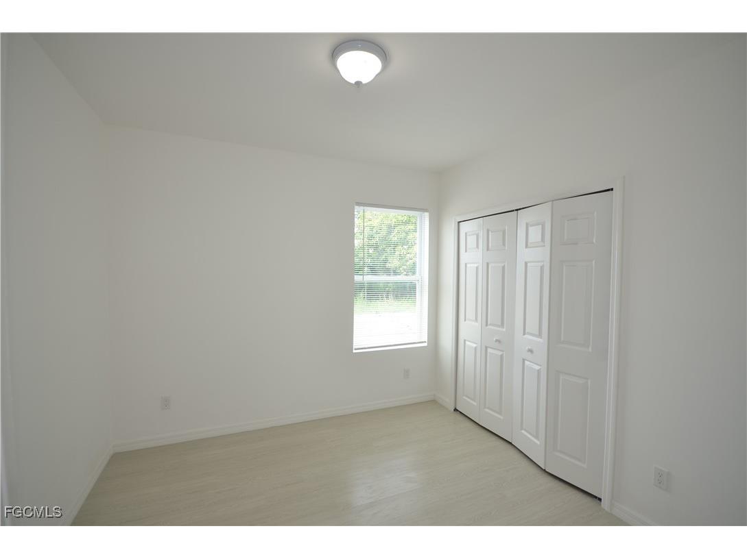3305 Bassie Court Fort Myers FL 33916 2025017354 image9