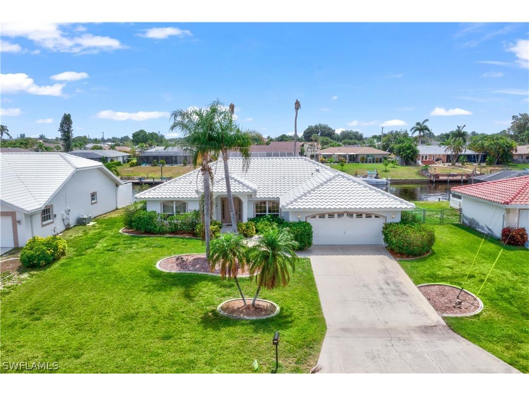 3305 SE 10th Avenue Cape Coral FL 33904 224048868 image1