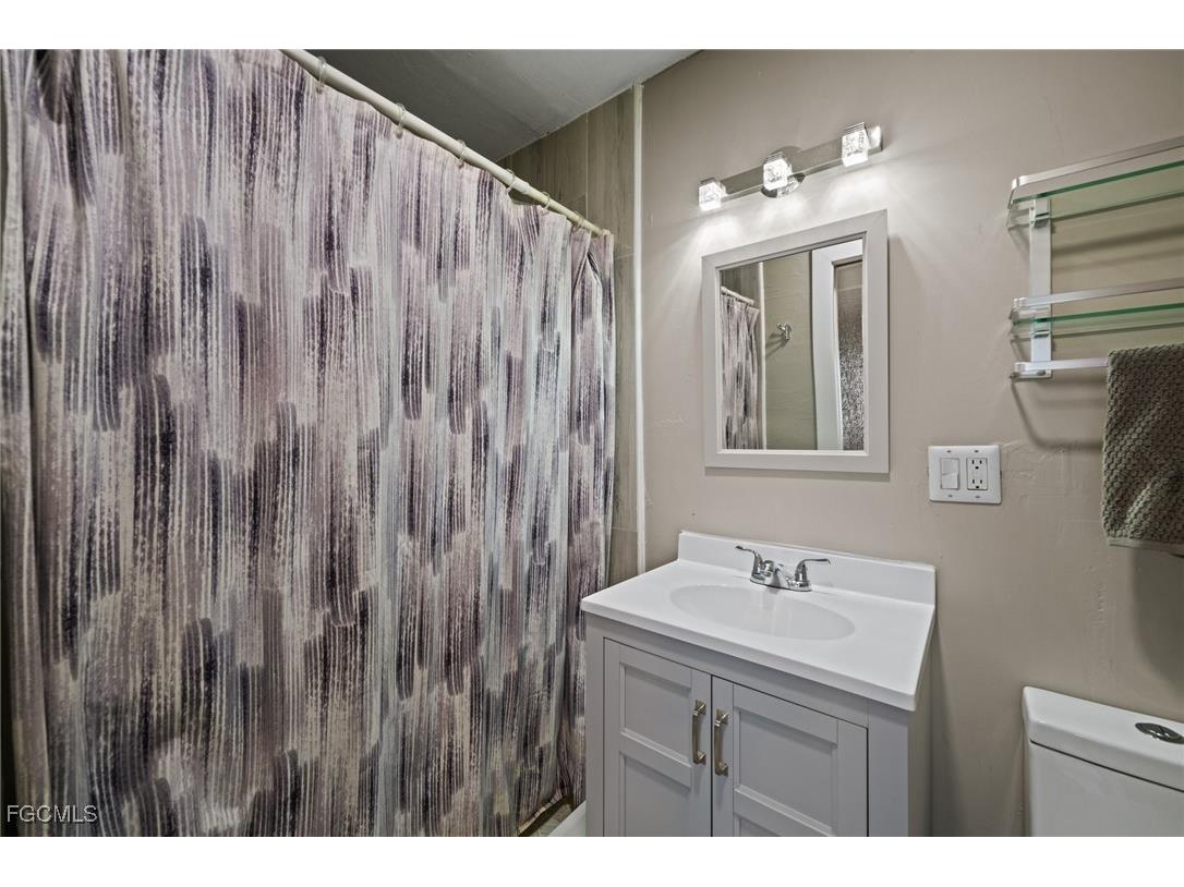 3305 SE 22nd Place Cape Coral FL 33904 2025019724 image27