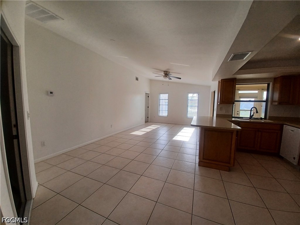 3305 SW 7th Place Cape Coral FL 33914 2026020977 image12