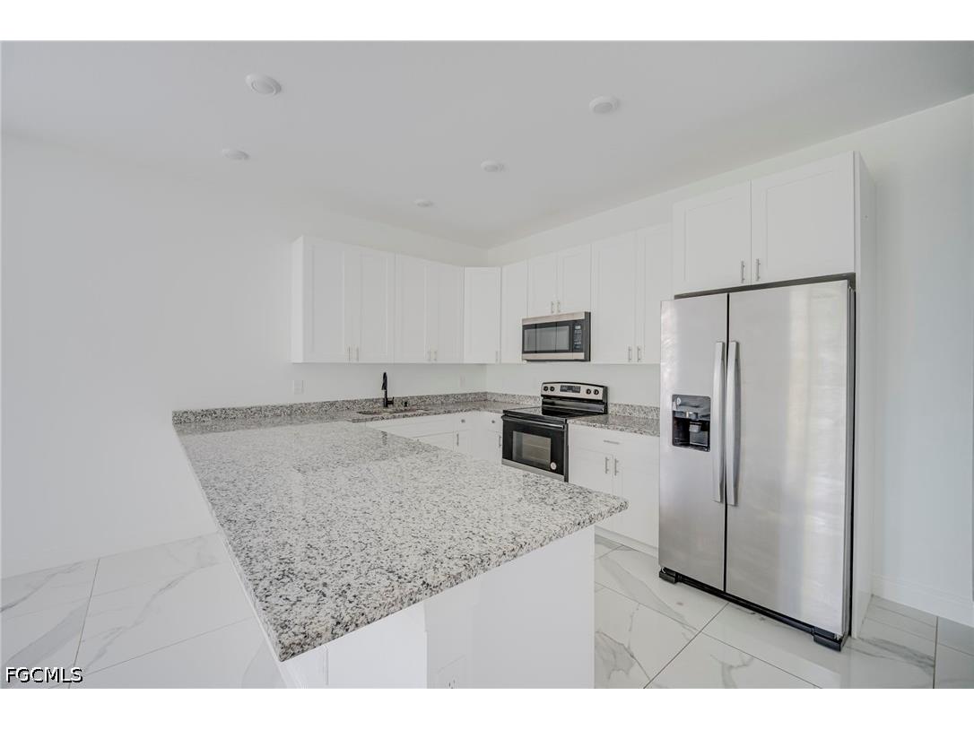 3306 56th Street W Lehigh Acres FL 33971 2026023554 image6