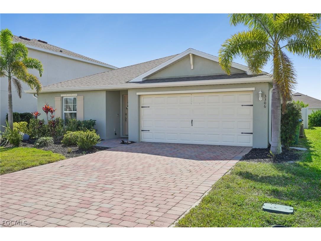 3306 Acapulco Circle Cape Coral FL 33909 2026008843 image4