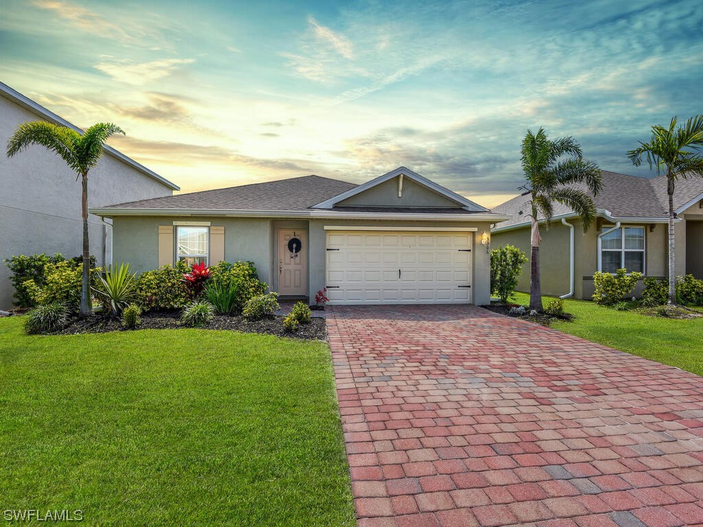 3306 Acapulco Circle Cape Coral FL 33909 223023970 image1