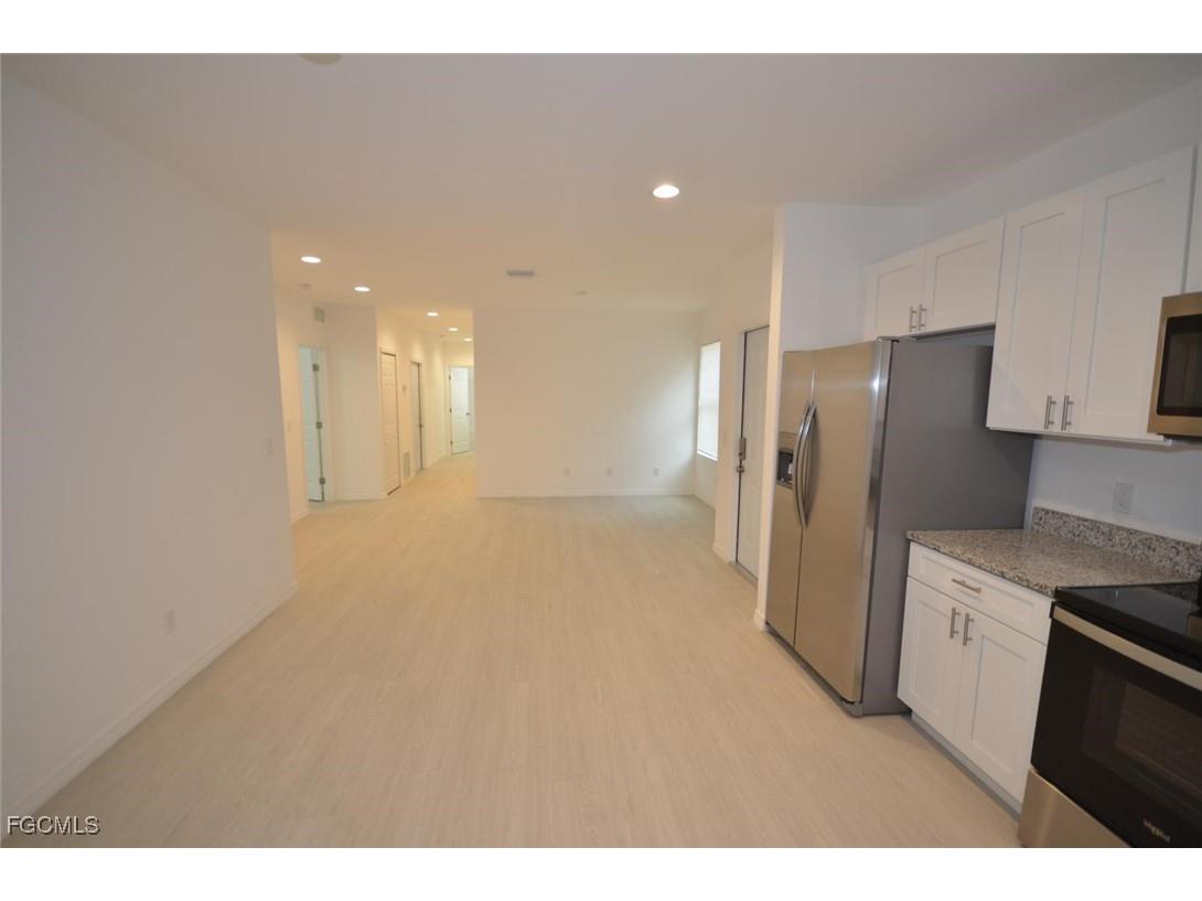 3306 Bassie Court Fort Myers FL 33916 2025012321 image3