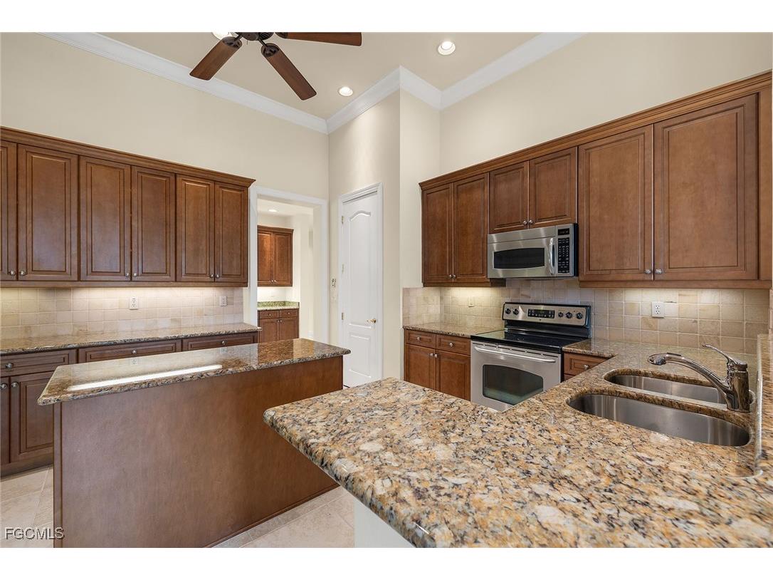 3306 Chestnut Grove Drive Alva FL 33920 2025003869 image11