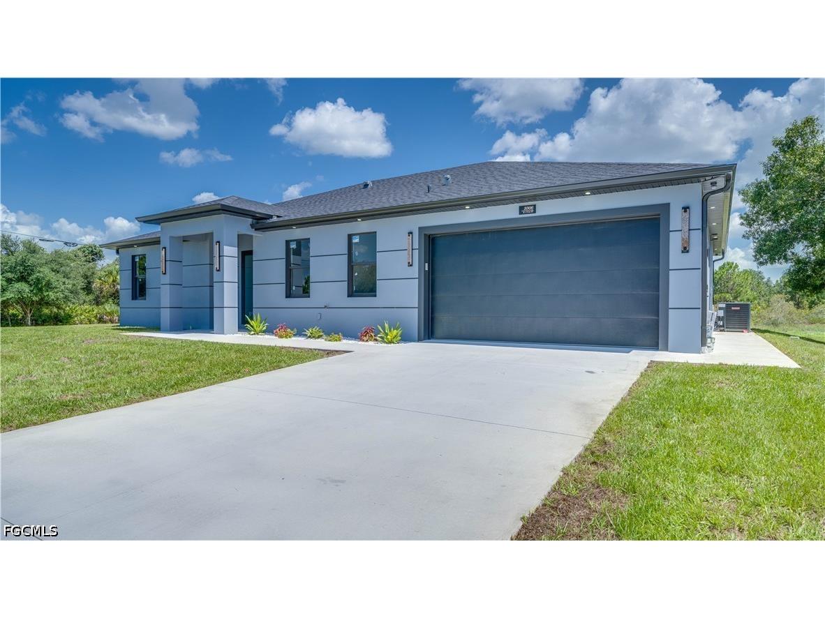 3306 E 17th Street Lehigh Acres FL 33972 2026028809 image1