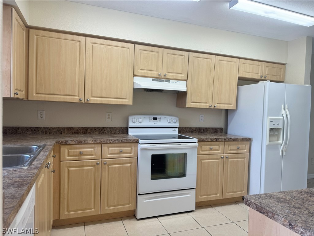 3306 Skyline Boulevard #B206 Cape Coral FL 33914 224059157 image1