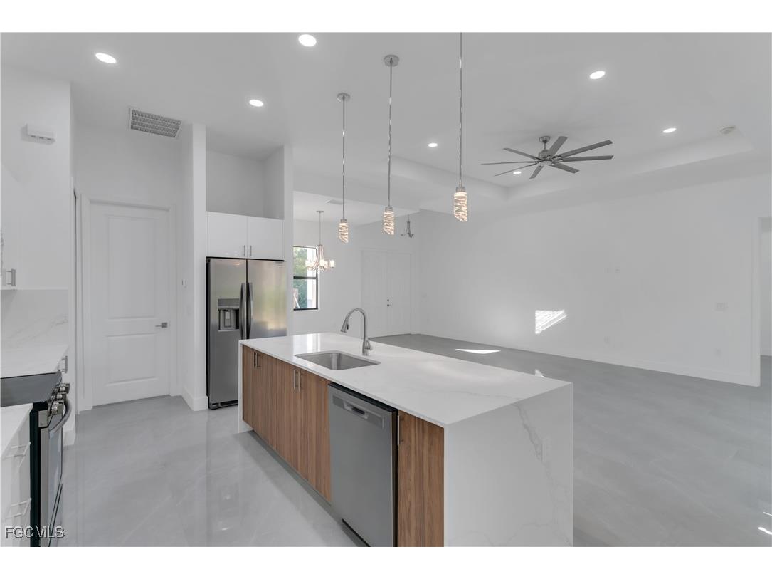 3307 35th Street W Lehigh Acres FL 33971 2025016609 image15