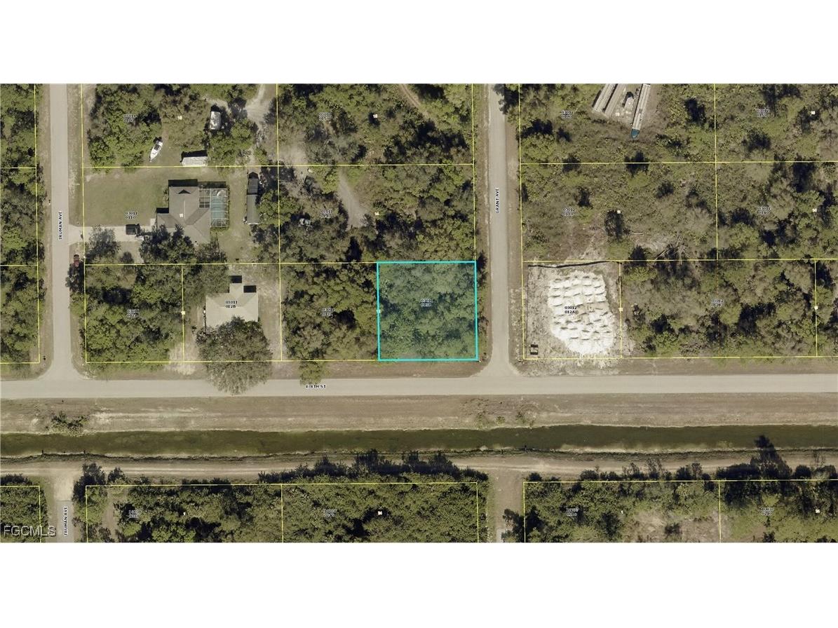 3307 E 8th Street Lehigh Acres FL 33972 2025003887 image1