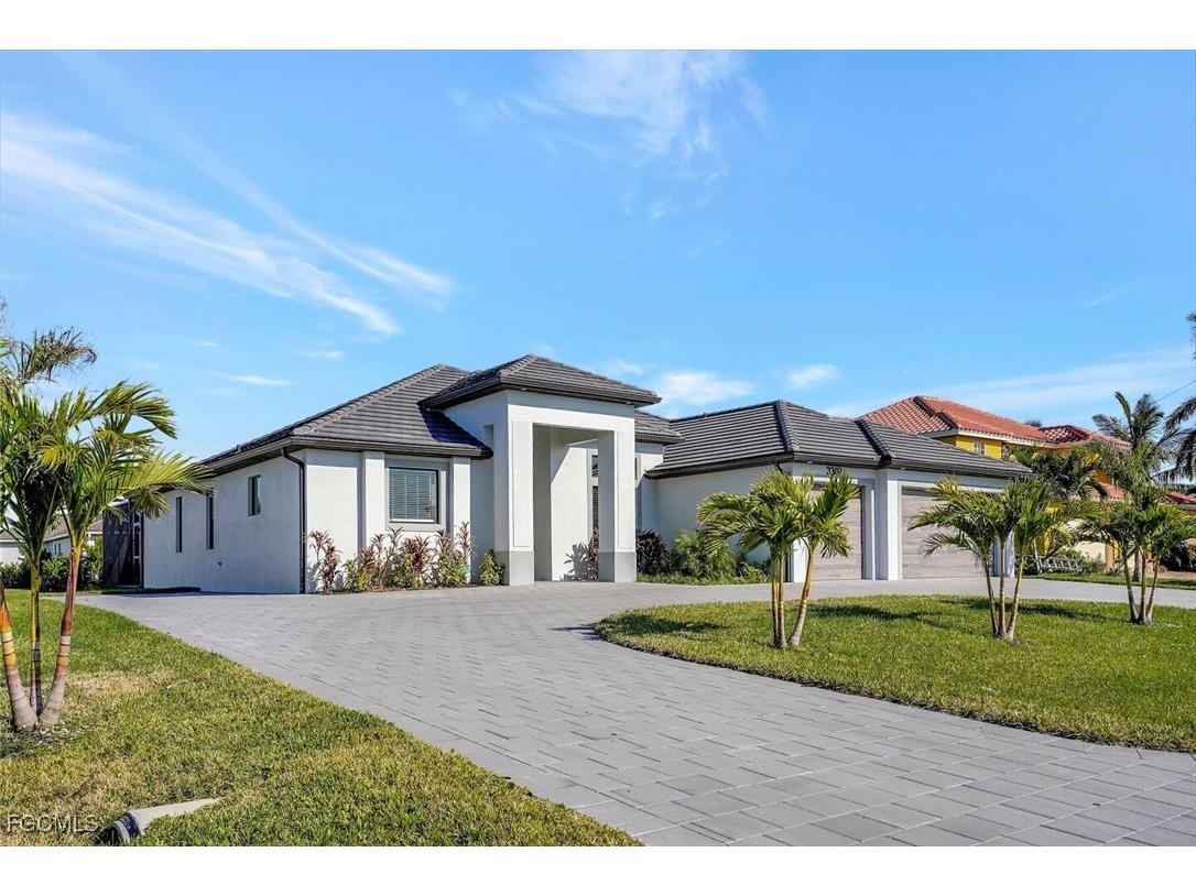 3307 NW 3rd Street Cape Coral FL 33993 2025007625 image1