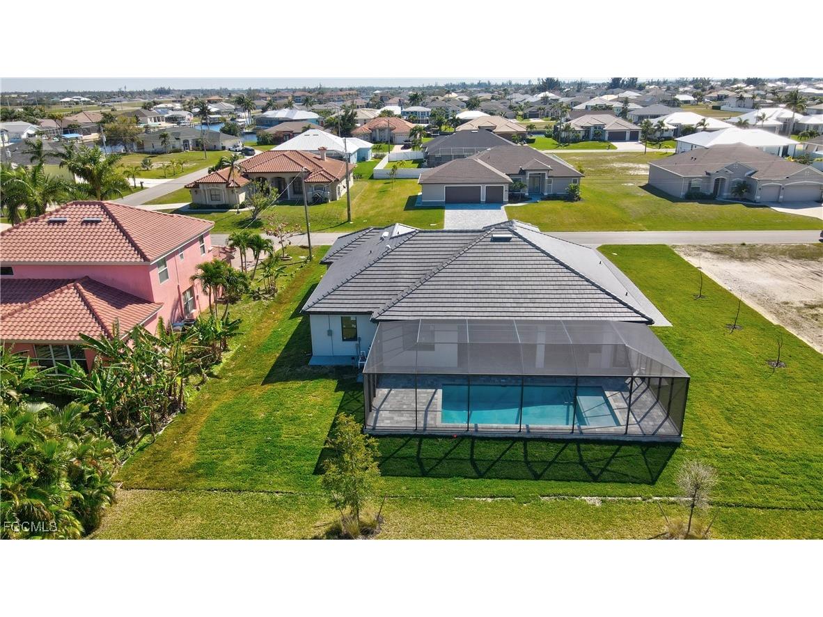 3307 NW 3rd Street Cape Coral FL 33993 2025007625 image27