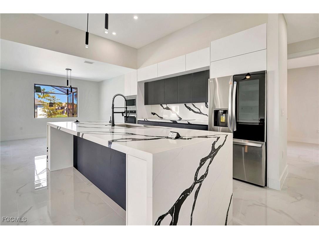 3307 NW 3rd Street Cape Coral FL 33993 2025007625 image34