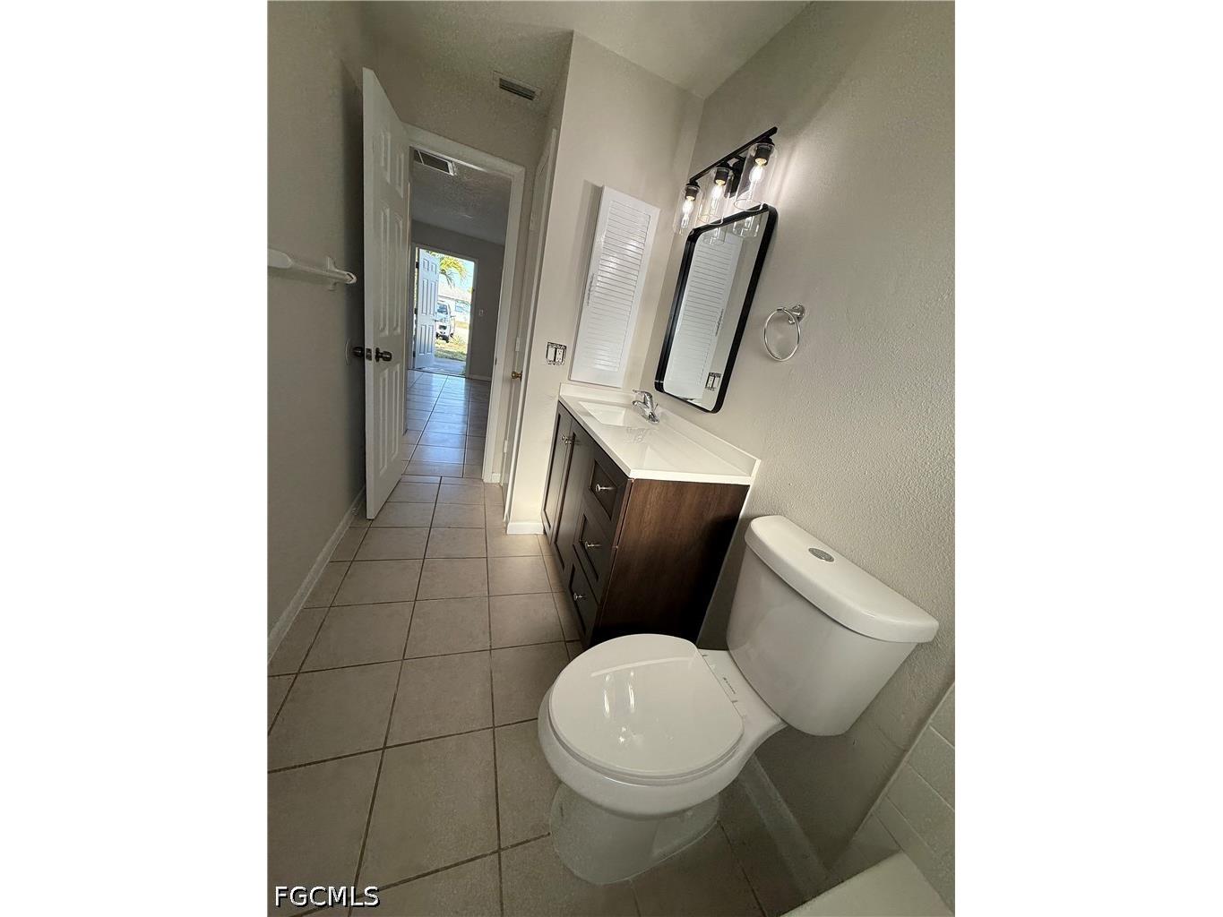 3307 SE 15th Place #4 Cape Coral FL 33904 2026015174 image11
