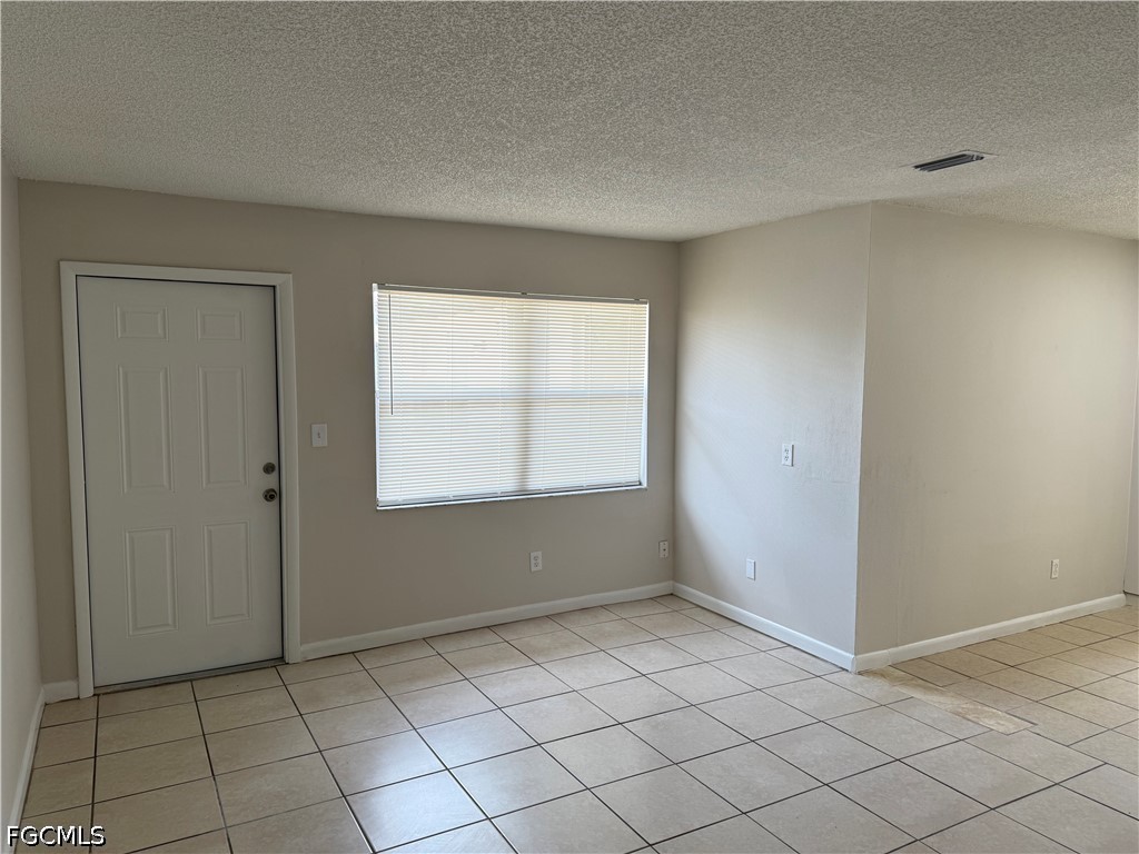 3307 SE 15th Place #8 Cape Coral FL 33904 2026019993 image3