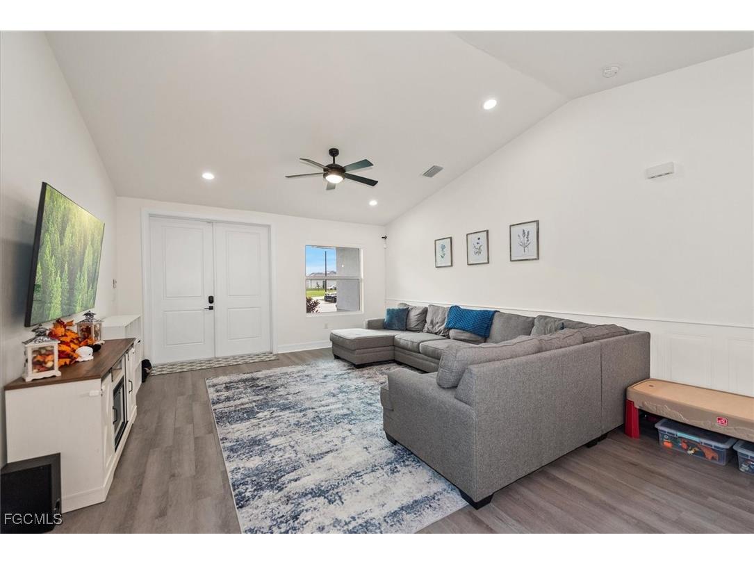 3309 16th Street SW Lehigh Acres FL 33976 2025007292 image2