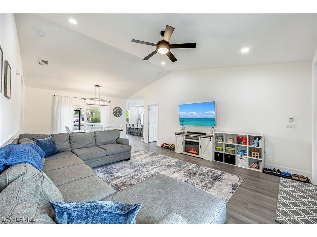 3309 16th St Sw Lehigh Acres FL 33976 226009701 image3