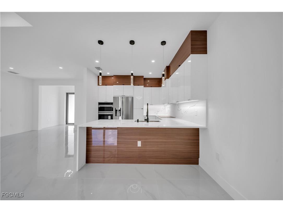 3309 9th Street W Lehigh Acres FL 33971 2025003670 image2