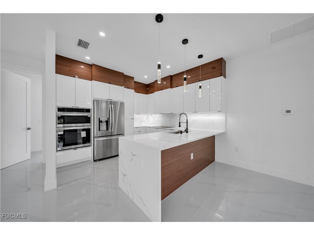 3309 9th Street W Lehigh Acres FL 33971 2025003670 image3