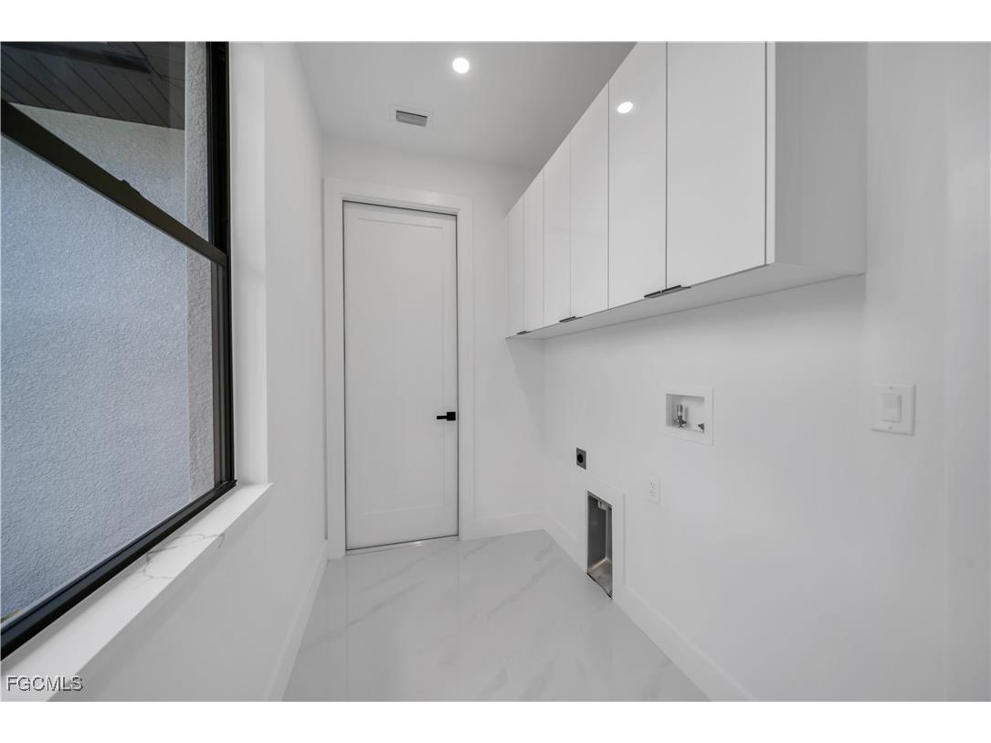 3309 9th Street W Lehigh Acres FL 33971 2025003670 image8