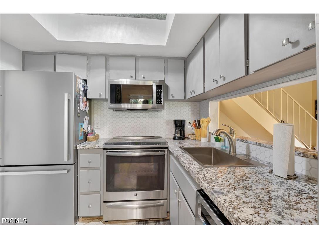 3309 Prince Edward Island Circle #2 Fort Myers FL 33907 2026015592 image4