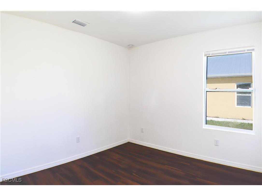 3309 Armstrong Court Fort Myers FL 33916 2025013744 image12