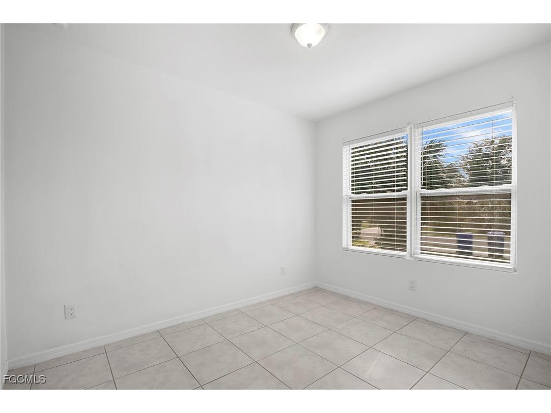 3309 Armstrong Court Fort Myers FL 33916 2025013744 image19
