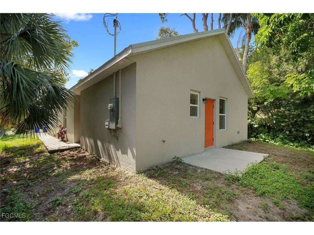 3309 Armstrong Court Fort Myers FL 33916 2025013744 image27